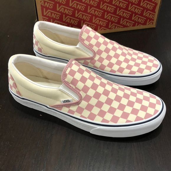 zephyr pink checkerboard vans